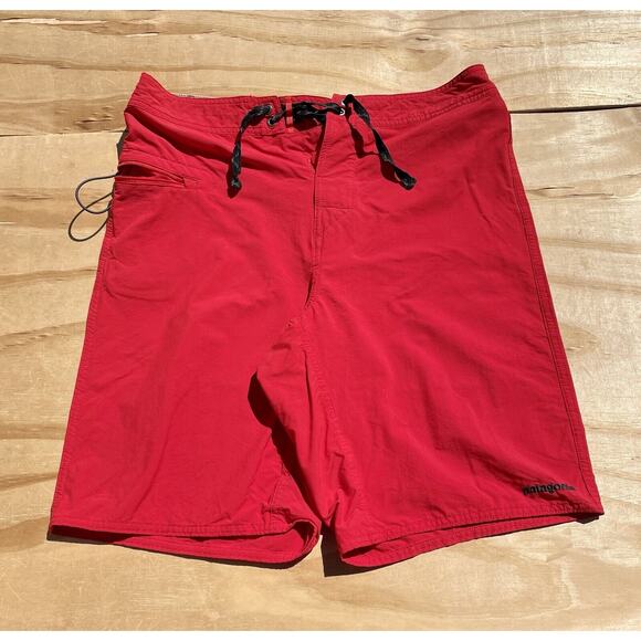 PATAGONIA Shorts Beach Board Hiking Outdoors Swimming Men's Red SIZE 34‎ - Picture 1 of 10